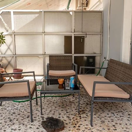 Saffron Apartment In Central Athen Exterior foto